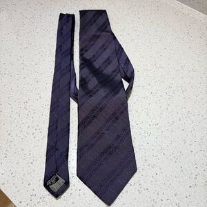 Stafford executive Dark Purple Patterned Tie made in Italy.